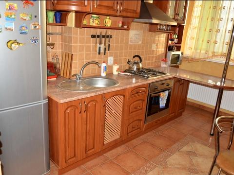 квартира за адресою Антіна Манастирського вул. (), 2