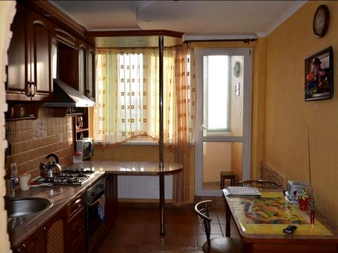 квартира за адресою Антіна Манастирського вул. (), 2