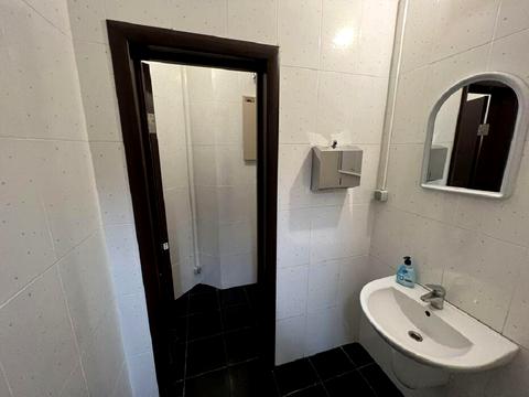 комерційна за адресою Дніпровська набережна вул., 26-Ж