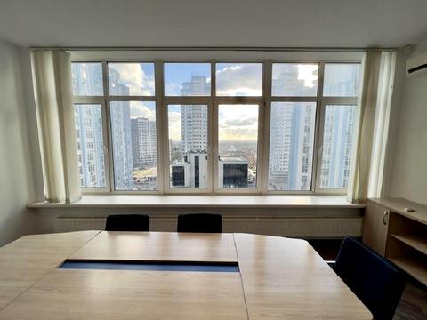 комерційна за адресою Дніпровська набережна вул., 26-Ж