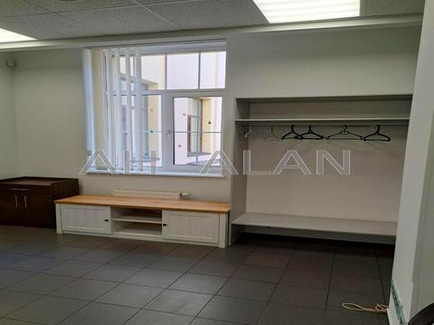 комерційна за адресою Іллінська вул., 8