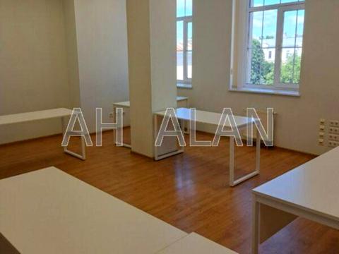 комерційна за адресою Іллінська вул., 8