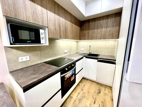 квартира за адресою Віктора Некрасова вул. (Північно-Сирецька), 8