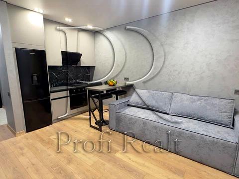 квартира за адресою Героїв Небесної Сотні просп., 16/10