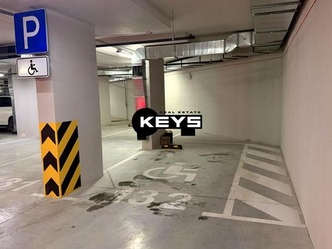 паркомісце за адресою Дніпровська набережна вул., 15-Д