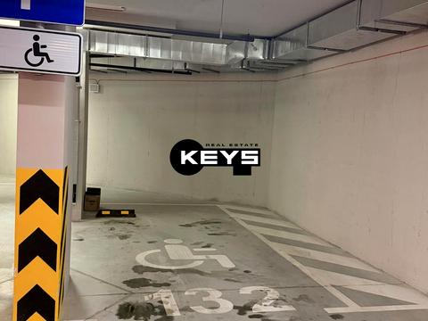 паркомісце за адресою Дніпровська набережна вул., 15-Д