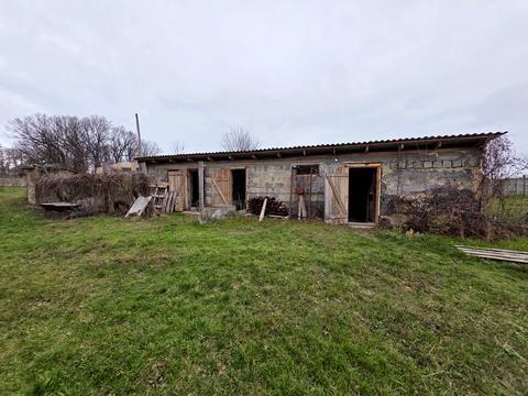 комерційна за адресою Провулок Святковий, 2