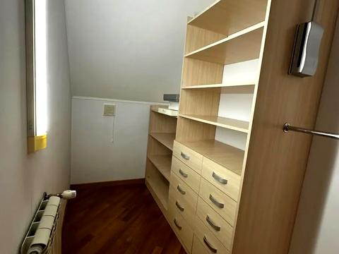 дом по адресу Анатолия Соловьяненко ул.