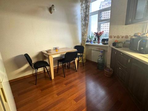 квартира за адресою Миру просп. (Леніна), 2