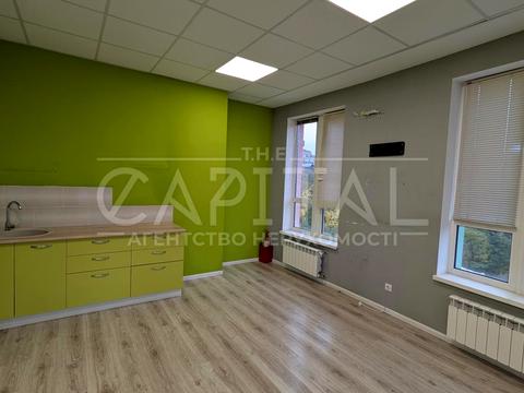 комерційна за адресою Вознесенський узвіз (Смирнова-Ласточкіна), 23-А