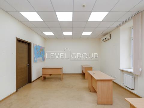 комерційна за адресою Круглоуніверситетська вул., 3-5