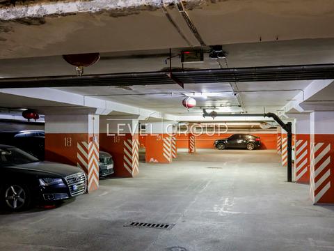 комерційна за адресою Круглоуніверситетська вул., 3-5