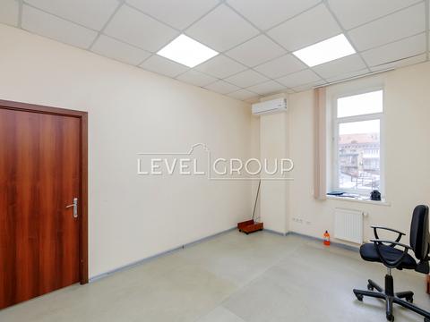 комерційна за адресою Круглоуніверситетська вул., 3-5