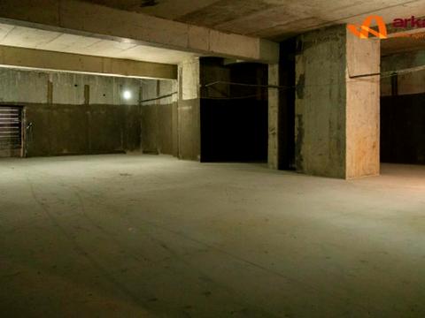 комерційна за адресою Євгена Коновальця вул., 146а