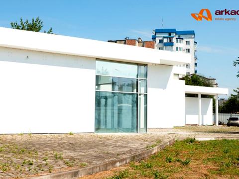 комерційна за адресою Євгена Коновальця вул., 146а