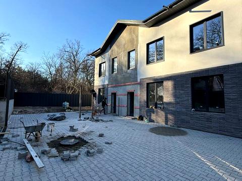 будинок за адресою Академіка Ромоданова вул. (Льва Толстого)