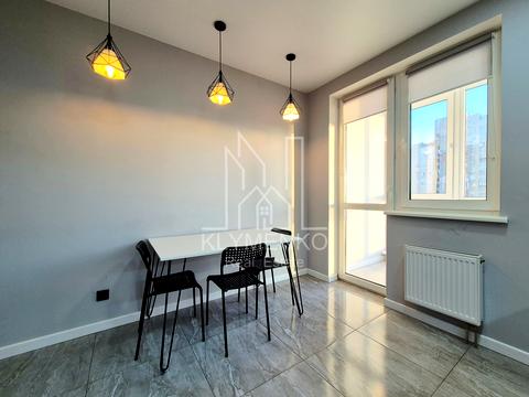 квартира по адресу Ревуцкого ул., 40-В