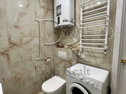 квартира за адресою Героїв Небесної Сотні просп., 16/10