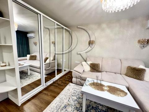 квартира за адресою Героїв Небесної Сотні просп., 16/10