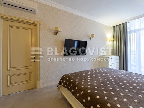 квартира за адресою Джона Маккейна вул. (Івана Кудрі), 7