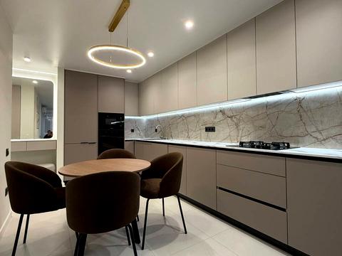 квартира за адресою Степана Бандери просп., 46