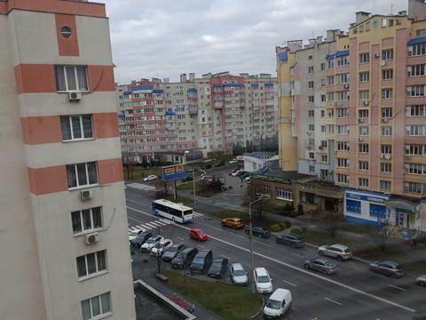 квартира за адресою Зодчих вул., 3