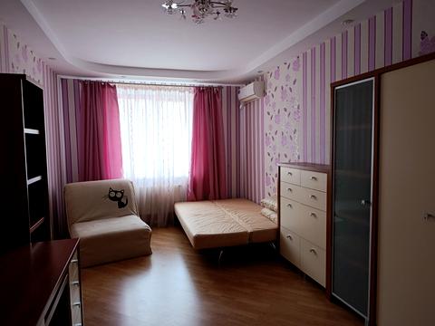 квартира за адресою Зодчих вул., 3