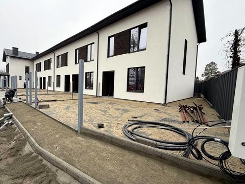 будинок за адресою Ольги Кобилянської вул. (Достоєвського)