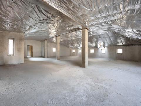 комерційна за адресою Богдана Хмельницького вул., 141