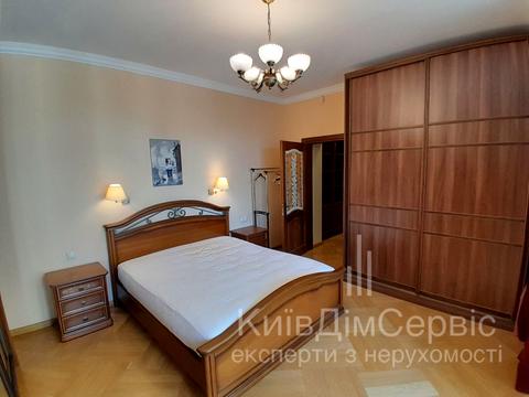 квартира за адресою Дмитрівська вул., 52-Б