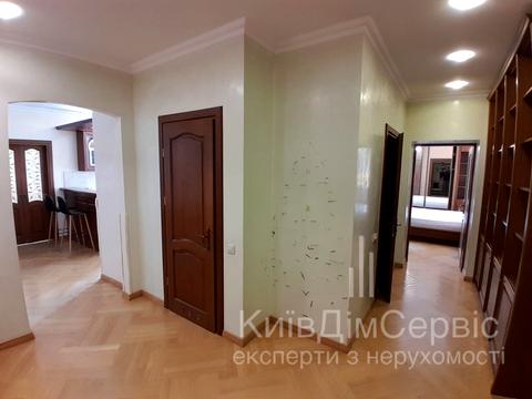 квартира за адресою Дмитрівська вул., 52-Б