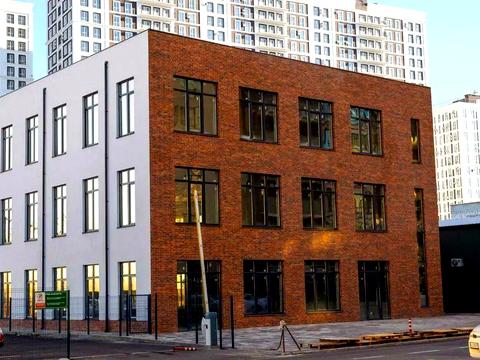 комерційна за адресою Практична вул., 4