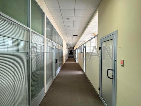 комерційна за адресою Дениса Монастирського вул. (Василя Сурікова), 3А