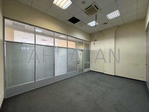 комерційна за адресою Дениса Монастирського вул. (Василя Сурікова), 3А