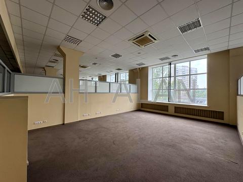 комерційна за адресою Дениса Монастирського вул. (Василя Сурікова), 3А