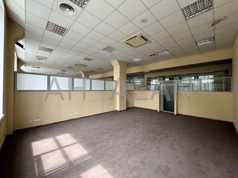 комерційна за адресою Дениса Монастирського вул. (Василя Сурікова), 3А