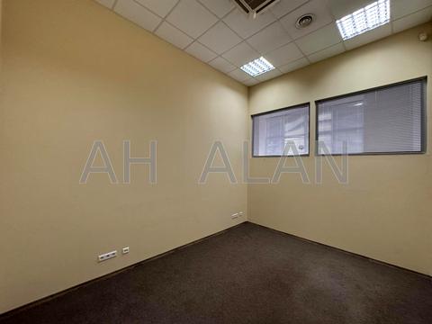 комерційна за адресою Дениса Монастирського вул. (Василя Сурікова), 3А