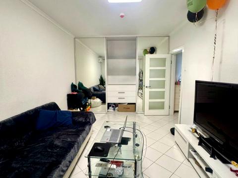 квартира за адресою Милославська вул., 2