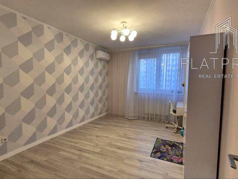 квартира по адресу Олены Пчилки ул., 8