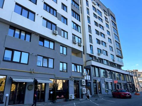 квартира за адресою Степана Бандери просп., 46