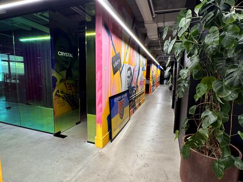 комерційна за адресою Богдана Хмельницького вул., 19-21