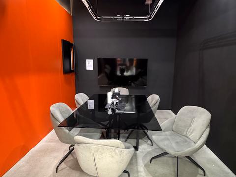 комерційна за адресою Богдана Хмельницького вул., 19-21