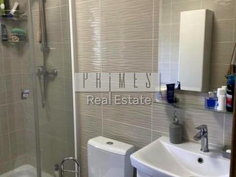 будинок за адресою Небесної Сотні вул. (Паризької Комуни)