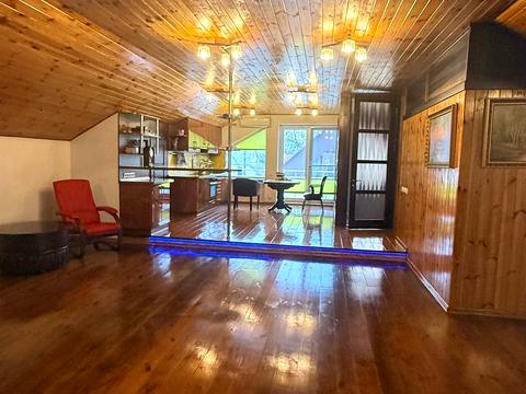 будинок за адресою Юхима Геллера вул. (Жовтневої Революції)