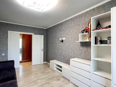 квартира за адресою Академіка Корольова вул., 86