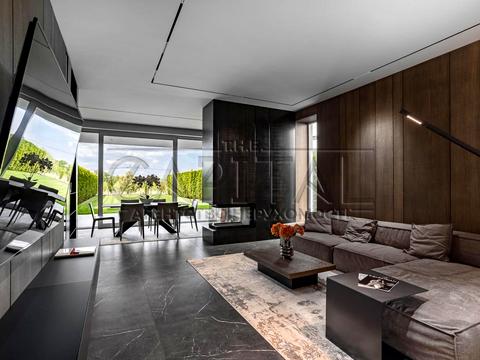 будинок за адресою Коник