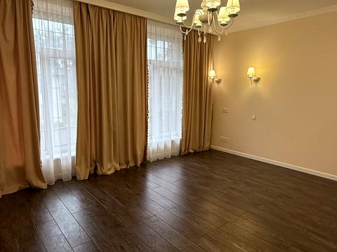 дом по адресу Новобучанське шосе