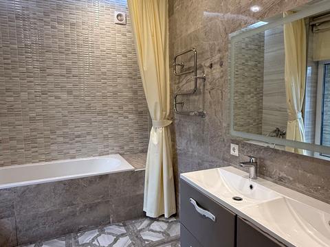 дом по адресу Новобучанське шосе