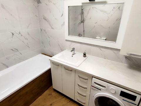 квартира за адресою Героїв Крут вул., 8