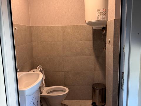 коммерческая по адресу Кавказская ул., 2